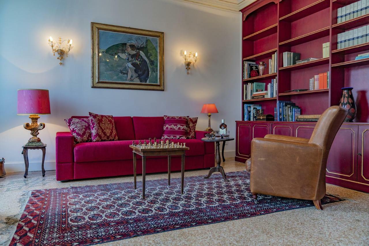 Apartment Ca' Fornoni Grand Canal