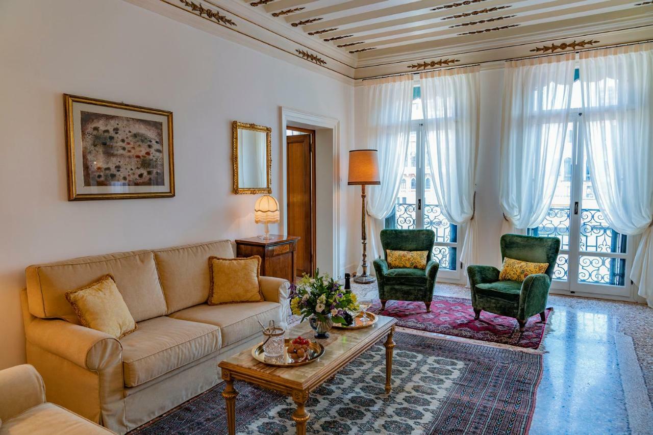 Apartment Ca' Fornoni Grand Canal