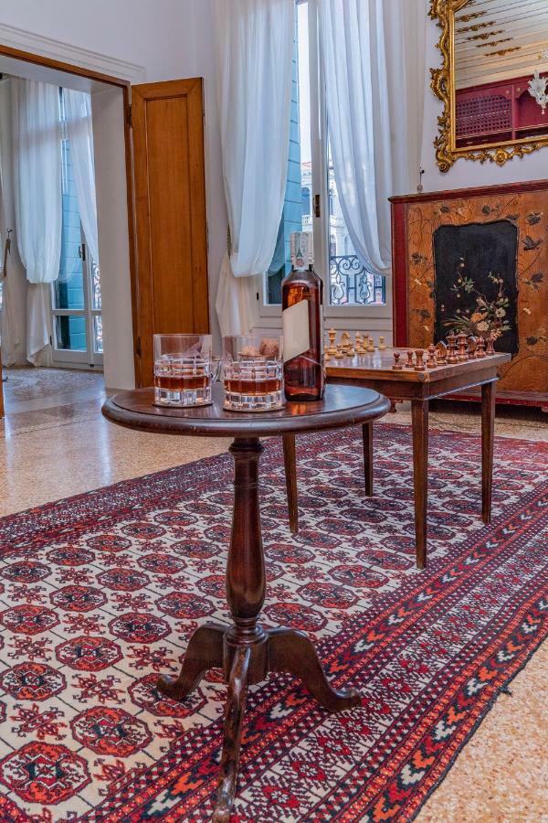 Ca' Fornoni Grand Canal Apartment *